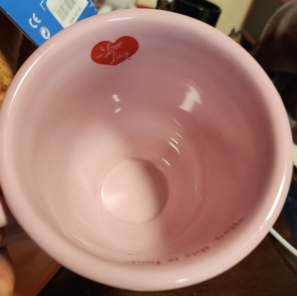 Pink I Love Lucy Coffee Mug Lucys Chocolate Factory Pedestal Large 2006 CBS - Picture 10 of 10